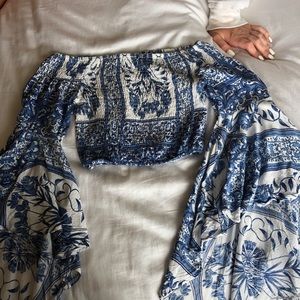 LF crop top bell sleeve blue top xs